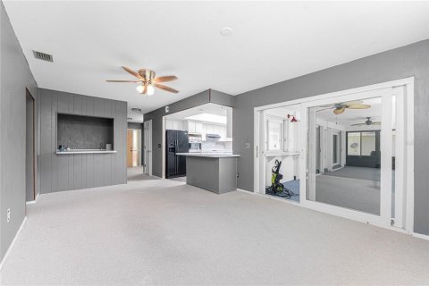 House in Punta Gorda, Florida 3 bedrooms, 175.03 sq.m. № 1912023 - photo 18