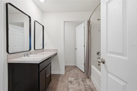 Villa ou maison à vendre à Kissimmee, Floride: 2 chambres, 98.57 m2 № 2222217 - photo 24