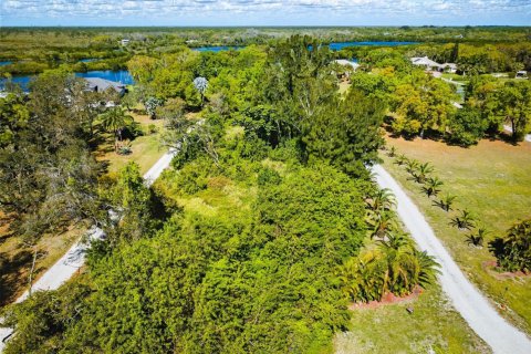 House in Sebastian, Florida 4 bedrooms, 205.87 sq.m. № 2086523 - photo 20