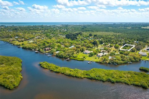 House in Sebastian, Florida 4 bedrooms, 205.87 sq.m. № 2086523 - photo 18