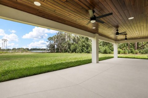 House in Umatilla, Florida 4 bedrooms, 208.19 sq.m. № 2226388 - photo 27