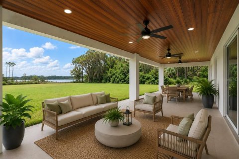 House in Umatilla, Florida 4 bedrooms, 208.19 sq.m. № 2226388 - photo 2