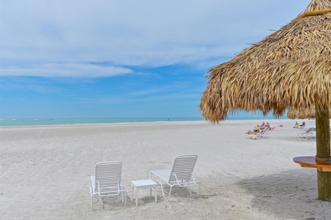 Condo in Longboat Key, Florida, 2 bedrooms  № 1614790 - photo 29