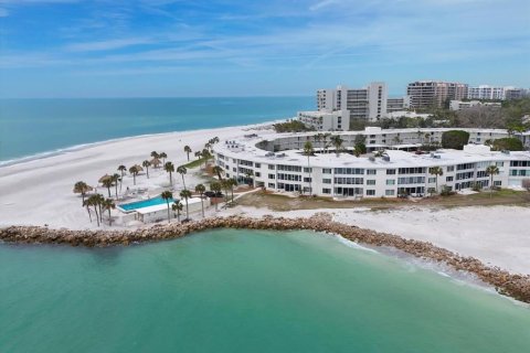 Condo in Longboat Key, Florida, 2 bedrooms  № 1614790 - photo 1