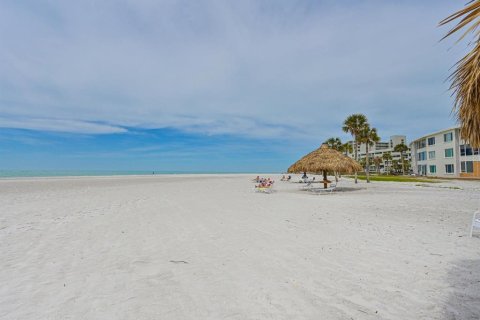 Condo in Longboat Key, Florida, 2 bedrooms  № 1614790 - photo 28