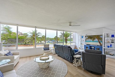 Condo in Longboat Key, Florida, 2 bedrooms  № 1614790 - photo 7