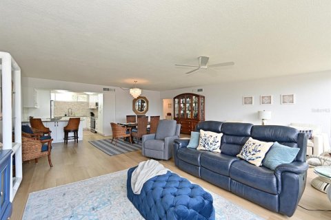 Condo in Longboat Key, Florida, 2 bedrooms  № 1614790 - photo 10