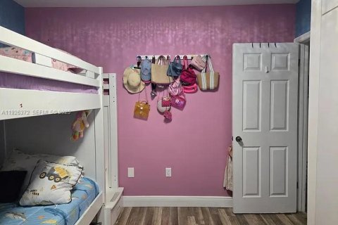 Villa ou maison à louer à Miami, Floride: 4 chambres, 120.77 m2 № 1986522 - photo 10