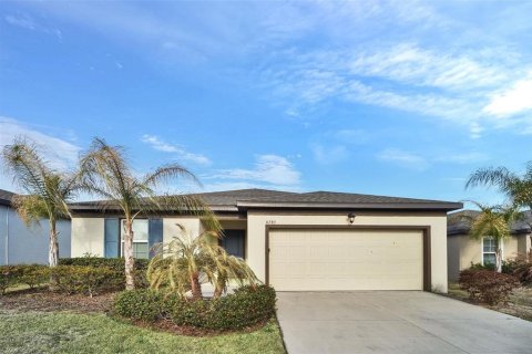 Casa en Zephyrhills, Florida 4 dormitorios, 172.98 m2 № 2209024