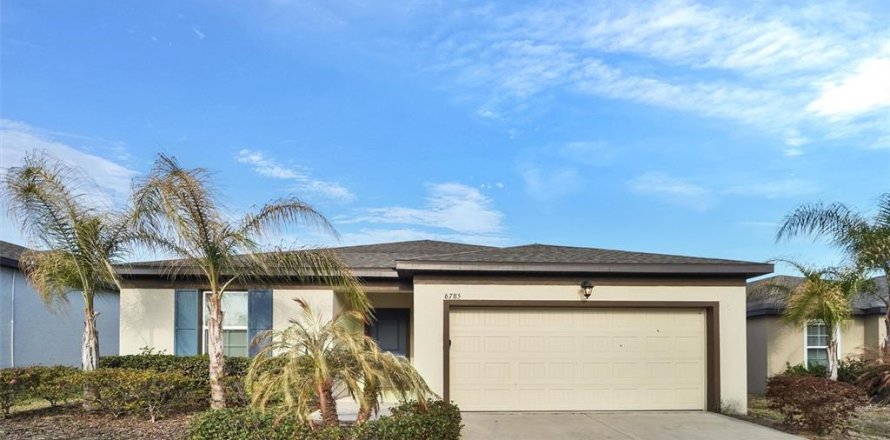 Casa en Zephyrhills, Florida 4 dormitorios, 172.98 m2 № 2209024