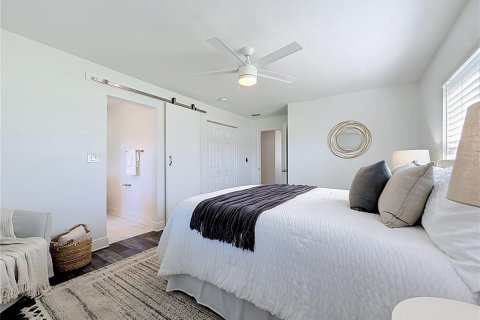 Casa en venta en Saint Petersburg, Florida, 3 dormitorios, 172.71 m2 № 2421674 - foto 27