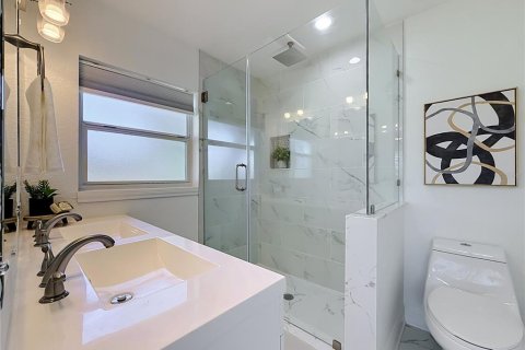 Casa en venta en Saint Petersburg, Florida, 3 dormitorios, 172.71 m2 № 2421674 - foto 29