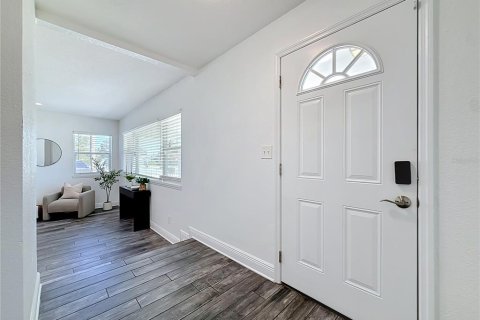 Casa en venta en Saint Petersburg, Florida, 3 dormitorios, 172.71 m2 № 2421674 - foto 7