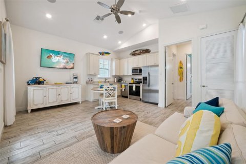 House in Kissimmee, Florida 1 bedroom, 61.32 sq.m. № 2228047 - photo 16