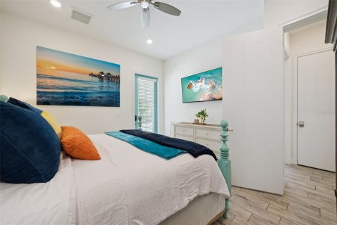House in Kissimmee, Florida 1 bedroom, 61.32 sq.m. № 2228047 - photo 11