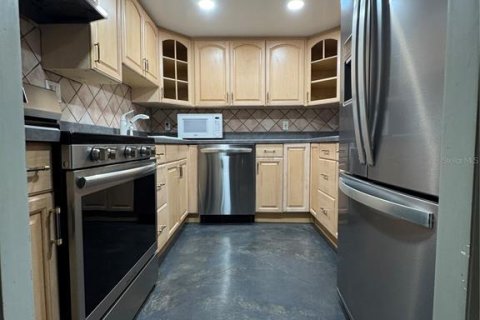 Copropriété à louer à Orlando, Floride: 2 chambres, 103.03 m2 № 2123113 - photo 4