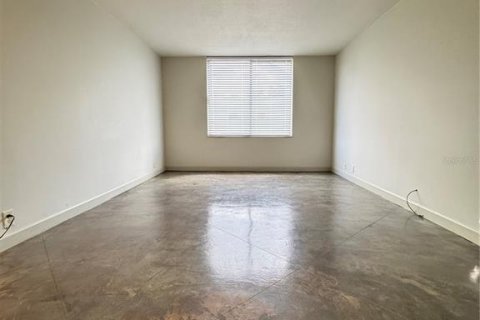 Copropriété à louer à Orlando, Floride: 2 chambres, 103.03 m2 № 2123113 - photo 12