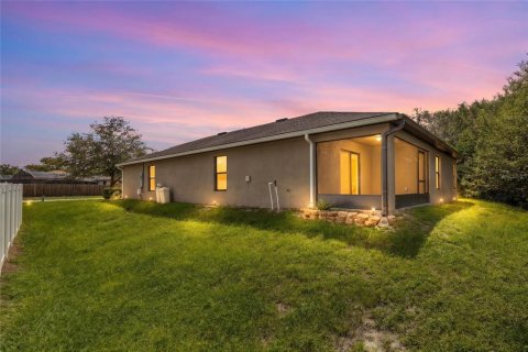 Villa ou maison à vendre à Deltona, Floride: 4 chambres, 174.19 m2 № 2408828 - photo 25