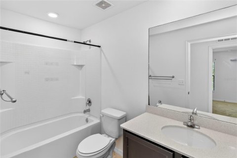 Villa ou maison à vendre à Deltona, Floride: 4 chambres, 174.19 m2 № 2408828 - photo 19