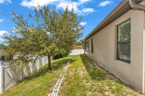 Villa ou maison à vendre à Deltona, Floride: 4 chambres, 174.19 m2 № 2408828 - photo 28