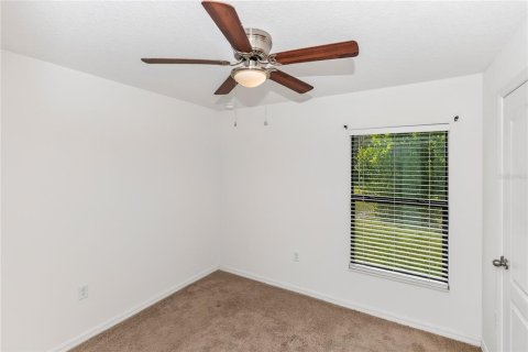 Villa ou maison à vendre à Deltona, Floride: 4 chambres, 174.19 m2 № 2408828 - photo 20