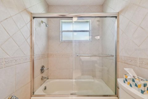 Casa en venta en Palm Harbor, Florida, 3 dormitorios, 177.07 m2 № 1834867 - foto 24