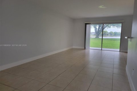 Condominio en alquiler en Oakland Park, Florida, 2 dormitorios, 94.76 m2 № 2043465 - foto 14