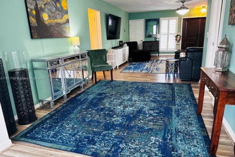 House in Sunrise, Florida 3 bedrooms, 162.58 sq.m. № 1755817 - photo 7