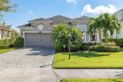 Villa ou maison à HARMONY AT LAKEWOOD RANCH à Bradenton, Floride 2 chambres, 153.1 m2 № 2151243
