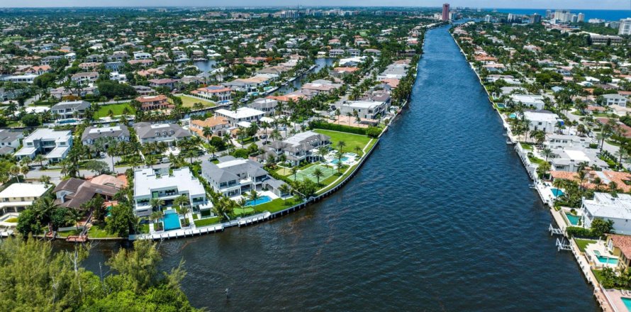 House in Boca Raton, Florida 6 bedrooms, 990.34 sq.m. № 1096574
