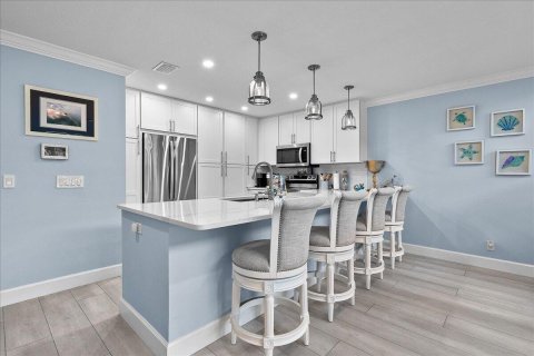 Touwnhouse à vendre à Palm Beach Gardens, Floride: 2 chambres, 165.37 m2 № 2182809 - photo 5