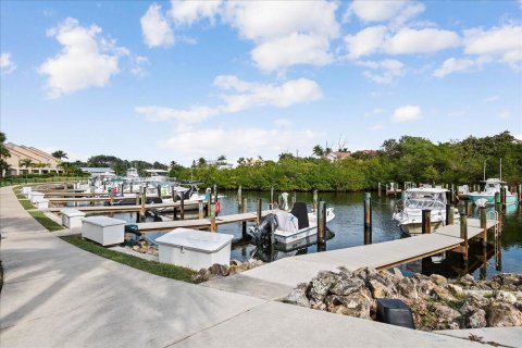 Touwnhouse à vendre à Palm Beach Gardens, Floride: 2 chambres, 165.37 m2 № 2182809 - photo 27