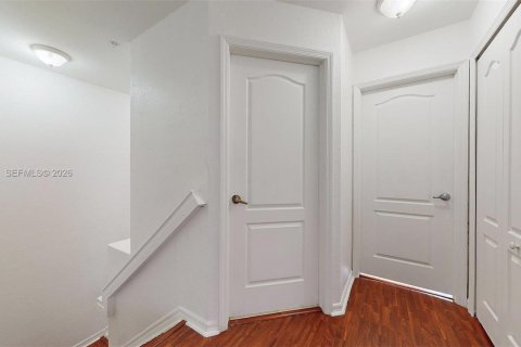 Condo in Miami, Florida, 3 bedrooms  № 2041001 - photo 21