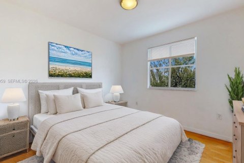 Condo in Miami, Florida, 3 bedrooms  № 2041001 - photo 19