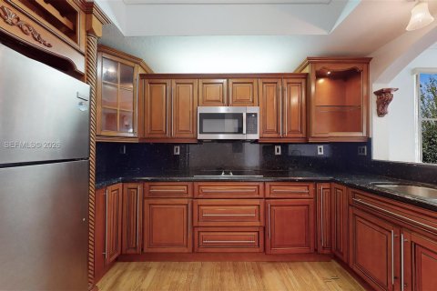 Condo in Miami, Florida, 3 bedrooms  № 2041001 - photo 24