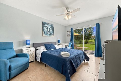 House in North Port, Florida 3 bedrooms, 122.63 sq.m. № 2393478 - photo 22