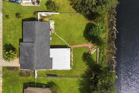 House in North Port, Florida 3 bedrooms, 122.63 sq.m. № 2393478 - photo 3