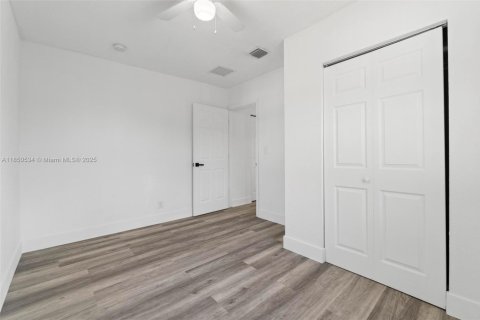 Villa ou maison à vendre à Fort Lauderdale, Floride: 4 chambres, 165.92 m2 № 1859124 - photo 10