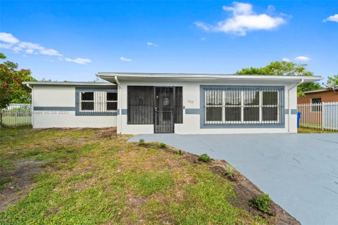 Villa ou maison à vendre à Fort Lauderdale, Floride: 4 chambres, 165.92 m2 № 1859124 - photo 1