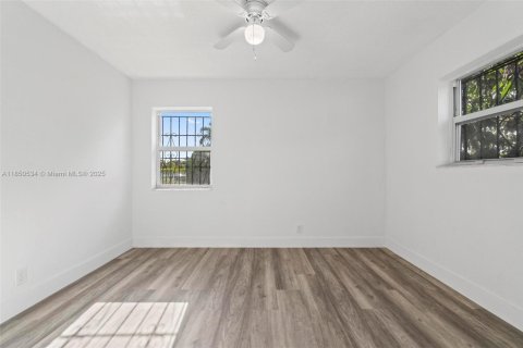 Villa ou maison à vendre à Fort Lauderdale, Floride: 4 chambres, 165.92 m2 № 1859124 - photo 15
