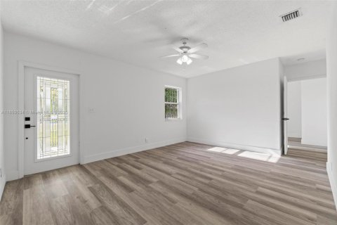 Villa ou maison à vendre à Fort Lauderdale, Floride: 4 chambres, 165.92 m2 № 1859124 - photo 4