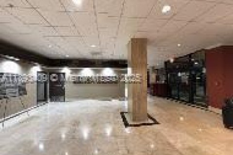 Снять в аренду кондоминиум в Санни-Айлс-Бич, Флорида 1 спальня, 65.5м2, № 2015466 - фото 2