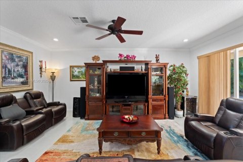 Casa en venta en Miramar, Florida, 4 dormitorios, 332.5 m2 № 1941958 - foto 24