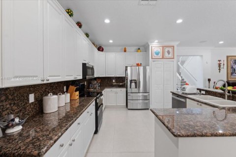 Casa en venta en Miramar, Florida, 4 dormitorios, 332.5 m2 № 1941958 - foto 30