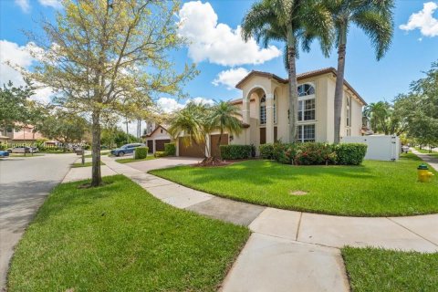 Villa ou maison à vendre à Miramar, Floride: 4 chambres, 332.5 m2 № 1941958 - photo 4