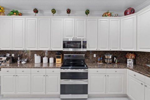 Casa en venta en Miramar, Florida, 4 dormitorios, 332.5 m2 № 1941958 - foto 29