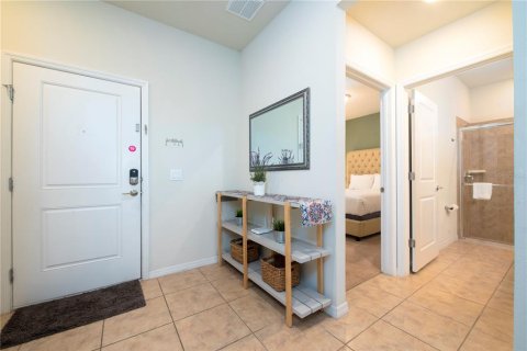 Townhouse in Davenport, Florida 5 bedrooms, 192.87 sq.m. № 1509094 - photo 3