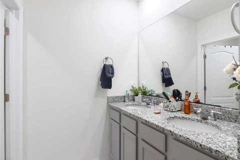 Casa en venta en Lakeland, Florida, 5 dormitorios, 239.41 m2 № 2227548 - foto 28