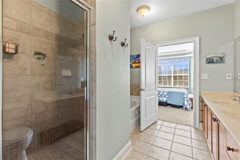 Townhouse in Apollo Beach, Florida 4 bedrooms, 275.73 sq.m. № 2316493 - photo 15