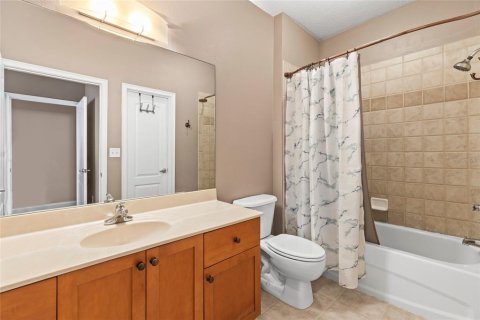 Townhouse in Apollo Beach, Florida 4 bedrooms, 275.73 sq.m. № 2316493 - photo 24